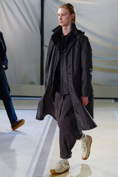 Look 37